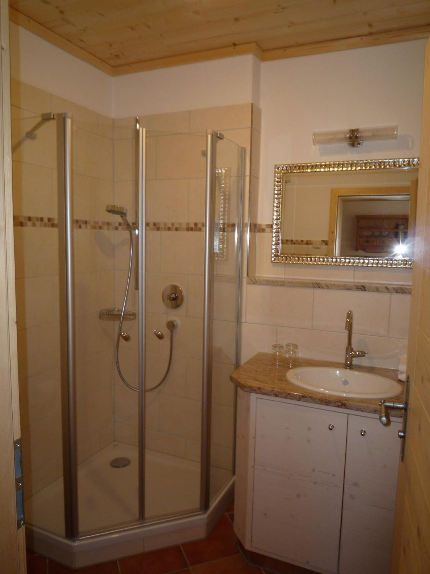 Gaestehaus Johanna Бад Виезее Стая снимка